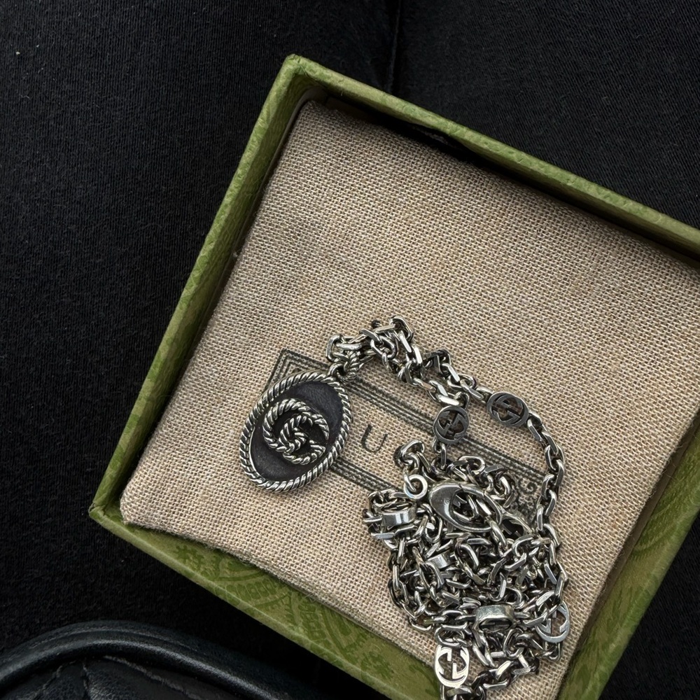 Gucci Silver Chain Pendant Necklace